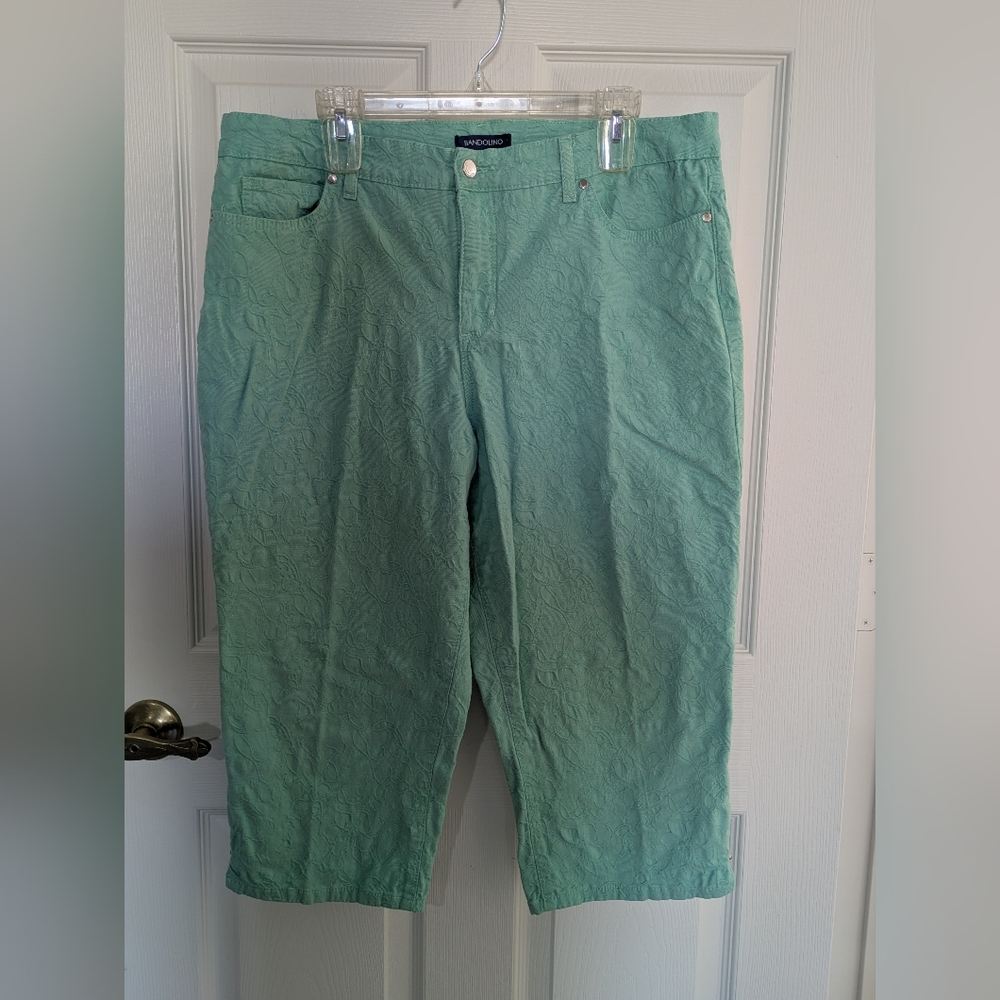 Bandolino Stretch Capris Pant